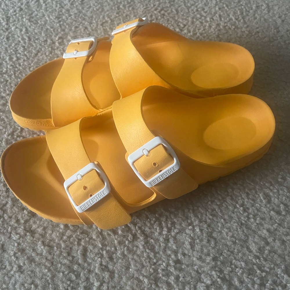 Womens yellow Birkenstocks size 9